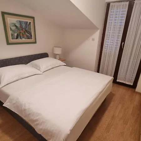 Apartment Felix 1 *